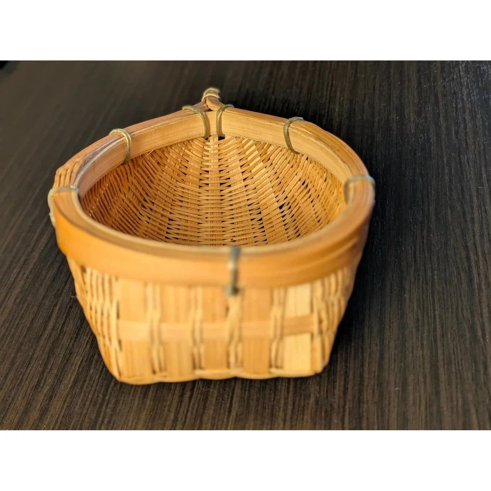 Vintage Hand‎ Woven Bamboo Scoop Basket Teardrop Shape Natural Wood Decor